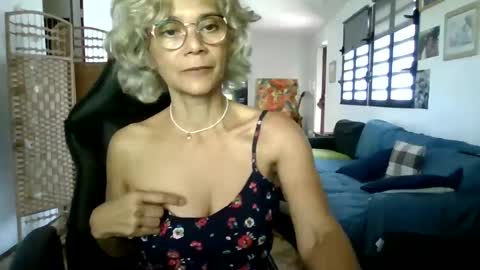 francelune online show from 22, 1, 2025