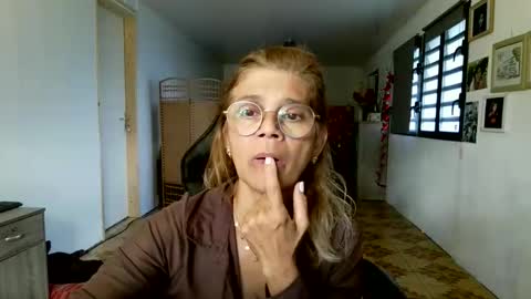 francelune online show from 24, 2, 2026