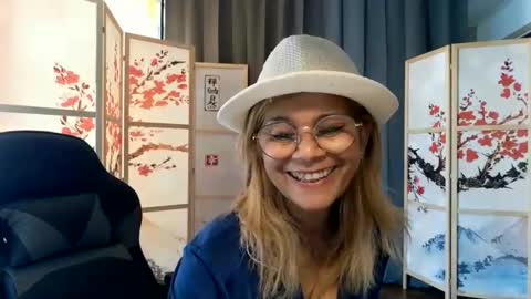 francelune online show from 31, 5, 2026