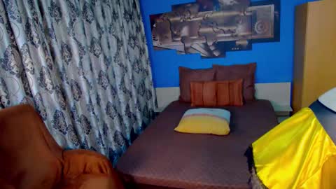 Snapshot of francesca_evanss chatting on 23, 10, 2025 Francesca - online show from 23, 10, 2025