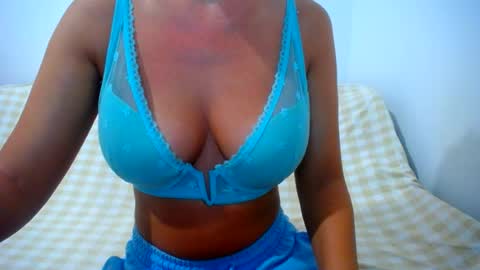 Snapshot of franceskcaa chatting on 19, 7, 2026 franceskcaa online show from 19, 7, 2026