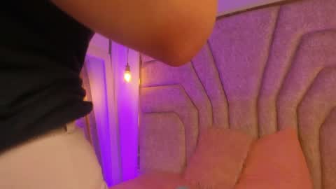 francheska121 online show from 4, 4, 2026