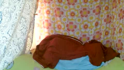 Snapshot of franciefrancie chatting on 24, 10, 2025 francilla online show from 24, 10, 2025