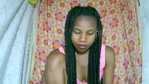 Snapshot of franciefrancie chatting on 16, 11, 2025 francilla online show from 16, 11, 2025