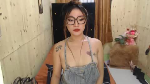 Snapshot of francinehotter chatting on 13, 11, 2025 francinehotter online show from 13, 11, 2025