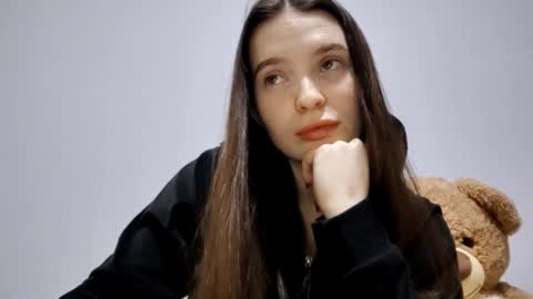 Lina online show from 12, 1, 2026