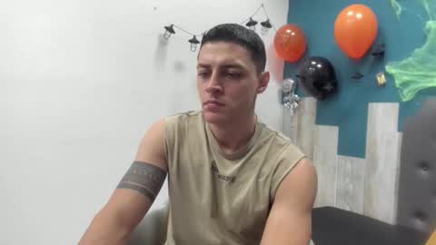 Snapshot of frank_millers chatting on 25, 10, 2025 Frank online show from 25, 10, 2025