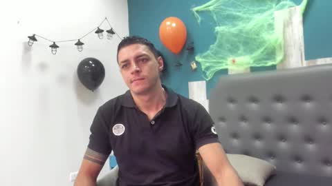 Snapshot of frank_millers chatting on 27, 10, 2025 Frank online show from 27, 10, 2025