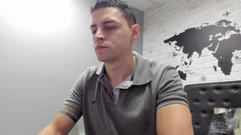 Snapshot of frank_millers chatting on 5, 12, 2025 Frank online show from 5, 12, 2025