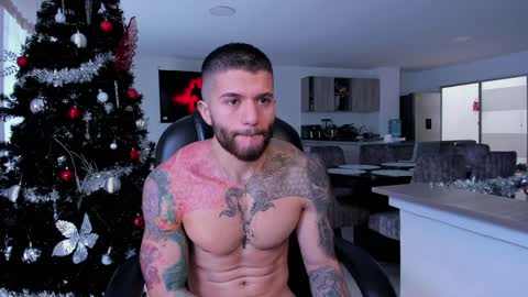 Snapshot of frankfarrellx chatting on 28, 12, 2024 Frank Farrell. Hey remember to give me a thumbs up Ty online show from 28, 12, 2024