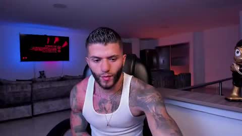 Snapshot of frankfarrellx chatting on 11, 3, 2025 Frank Farrell. Hey remember to give me a thumbs up Ty online show from 11, 3, 2025