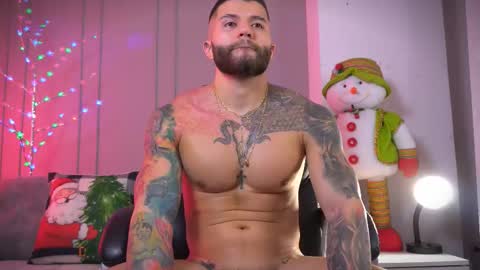 Snapshot of frankfarrellx chatting on 23, 11, 2025 Frank Farrell. Hey remember to give me a thumbs up Ty online show from 23, 11, 2025