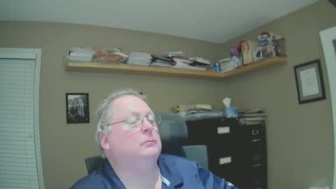 Snapshot of frankie6207 chatting on 8, 1, 2025 frankie6207 online show from 8, 1, 2025