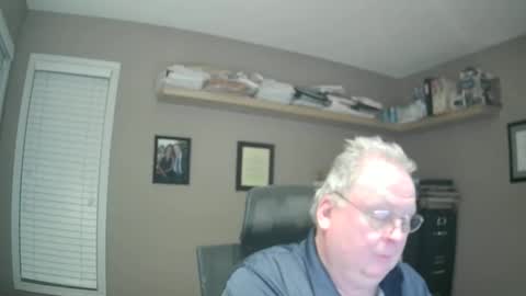 Snapshot of frankie6207 chatting on 25, 10, 2025 frankie6207 online show from 25, 10, 2025