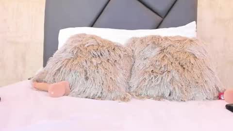 Fransheska online show from 1, 3, 2025