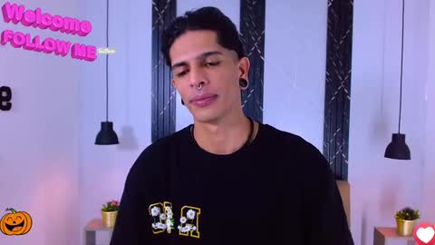Snapshot of franvill_trato chatting on 11, 10, 2025 Franvill trato online show from 11, 10, 2025