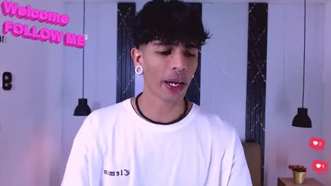 Snapshot of franvill_trato chatting on 17, 10, 2025 Franvill trato online show from 17, 10, 2025