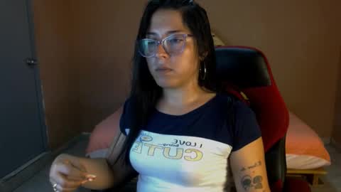 Snapshot of franysteell chatting on 26, 11, 2025 FRANY STEELL online show from 26, 11, 2025