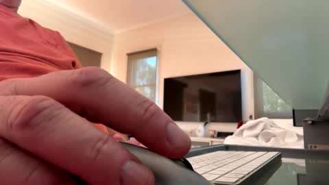 franzmontyhe online show from 13, 10, 2025