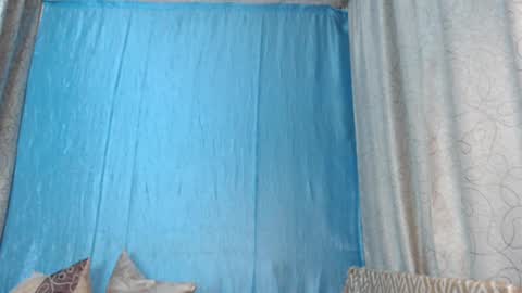 frau_becky online show from 5, 12, 2024