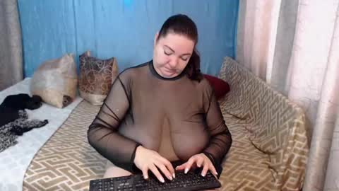 frau_becky online show from 17, 12, 2024