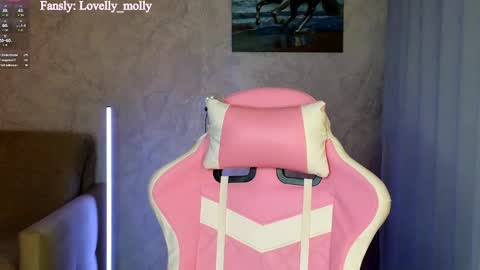 Snapshot of frauchocolate chatting on 9, 3, 2025 Alice online show from 9, 3, 2025