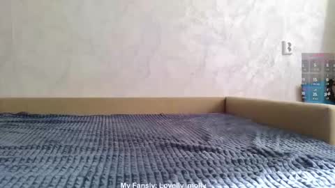 Snapshot of frauchocolate chatting on 12, 9, 2025 Alice online show from 12, 9, 2025