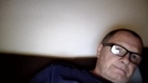 Wolfi online show from 19, 10, 2025