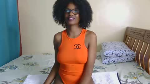 Nessa-Independent model online show from 8, 12, 2024