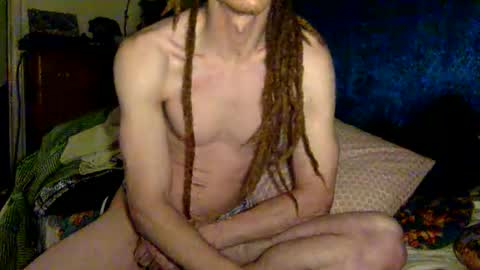 Squirrel twink online show from 4, 12, 2025