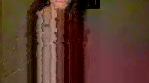 Squirrel twink online show from 15, 4, 2026