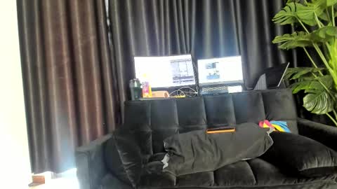 Sandra online show from 10, 3, 2026