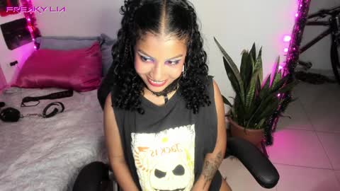 Lia Gomez online show from 13, 12, 2024