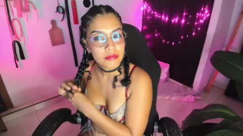 Snapshot of freaky_lia chatting on 16, 5, 2026 Lia Gomez online show from 16, 5, 2026