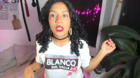 Snapshot of freaky_lia chatting on 7, 7, 2026 Lia Gomez online show from 7, 7, 2026