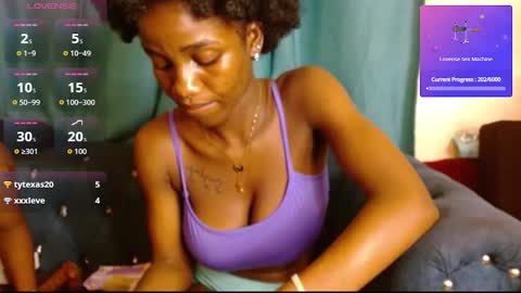 Snapshot of freaky_shamzzy chatting on 27, 9, 2025 shamika online show from 27, 9, 2025