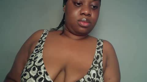 Snapshot of freaky_slut5 chatting on 27, 4, 2026 freaky slut5 online show from 27, 4, 2026