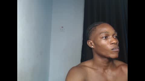 freakyslut30 online show from 3, 2, 2025