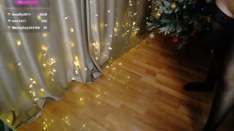 Snapshot of frechemolly chatting on 24, 12, 2024 Margo online show from 24, 12, 2024