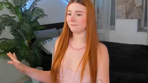 Snapshot of freckle_diyana chatting on 22, 2, 2025 Diyana online show from 22, 2, 2025