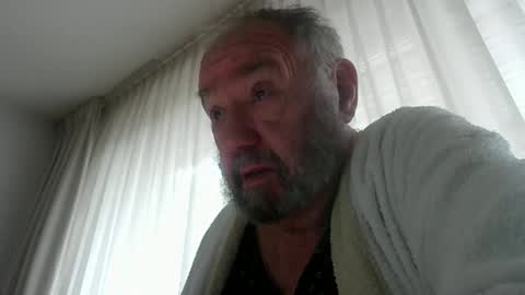 Snapshot of fredaldavid chatting on 9, 11, 2025 David Fredal online show from 9, 11, 2025