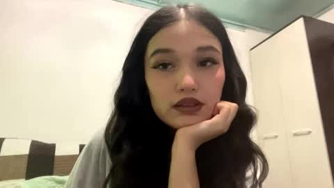 Mia online show from 28, 5, 2026