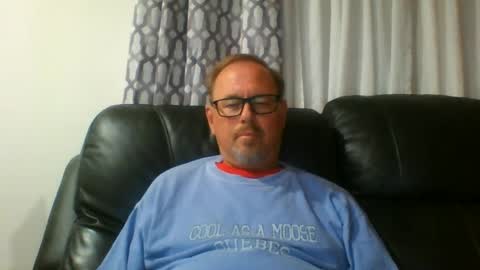 Snapshot of freddieknuck chatting on 18, 6, 2026 Just Fred online show from 18, 6, 2026