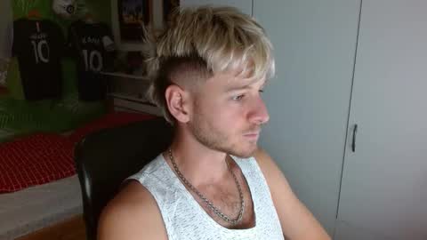 Snapshot of freddy_star chatting on 19, 10, 2025 Frederick Perin online show from 19, 10, 2025