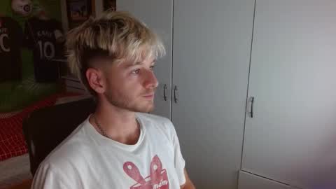 Snapshot of freddy_star chatting on 3, 11, 2025 Frederick Perin online show from 3, 11, 2025