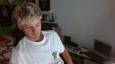 Snapshot of freddy_star chatting on 5, 12, 2025 Frederick Perin online show from 5, 12, 2025