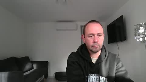 fredodu41 online show from 10, 4, 2026