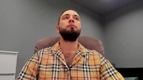 Snapshot of free_man___ chatting on 15, 10, 2025 Andrew online show from 15, 10, 2025