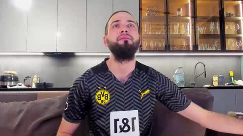 Snapshot of free_man___ chatting on 6, 11, 2025 Andrew online show from 6, 11, 2025