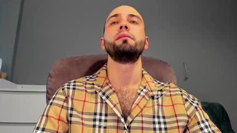 Snapshot of free_man___ chatting on 15, 11, 2025 Andrew online show from 15, 11, 2025